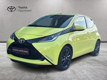 Toyota Aygo 1.0 x-play 5p