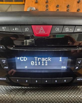 autoradio di serie lancia ypsilon 