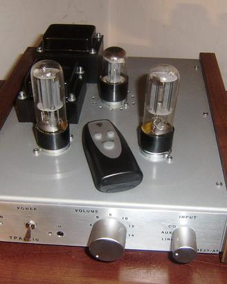 PREAMPLIFICATORE 3 INGRESSI A VALVOLE