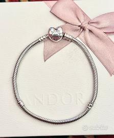 Bracciale Pandora chiusura a cuore