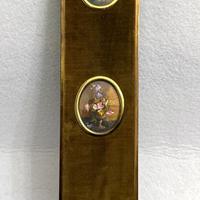 Antico quadretto in bronzo e velluto