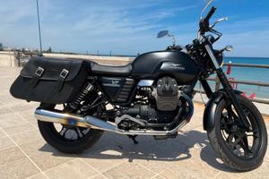 MOTO GUZZI V7