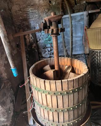 Torchio particolare per vino
