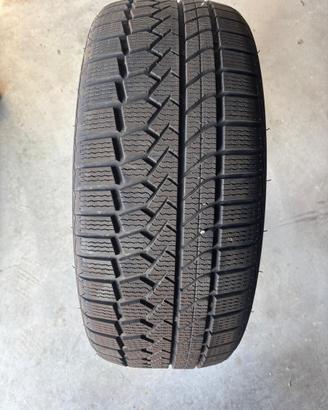 Gomme invernali per Ford Puma 225/40R19  93V