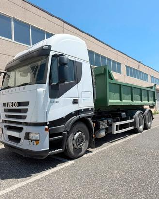 Iveco stralis 500 scarrabile con cassa