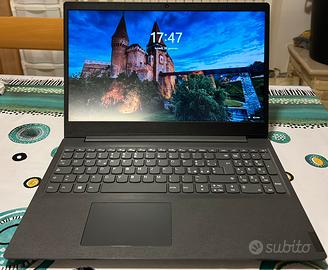 Lenovo v15.6” Full HD