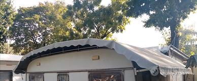 Copertura a norma per roulotte stanziali