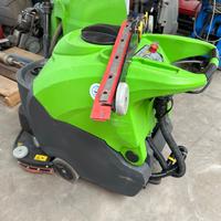 IPC CT40 lavapavimenti uomo a terra a batteria