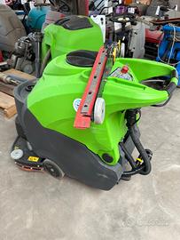 IPC CT40 lavapavimenti uomo a terra a batteria
