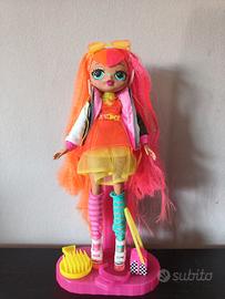 Bambola LOL OMG Neonlicious