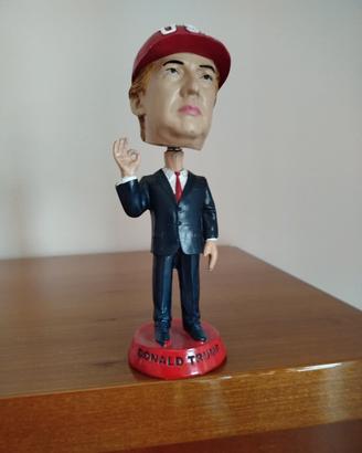 Statuetta oscillante 2