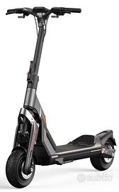 Monopattino elettrico SEGWAY GT1E   PARI AL NUOVO
