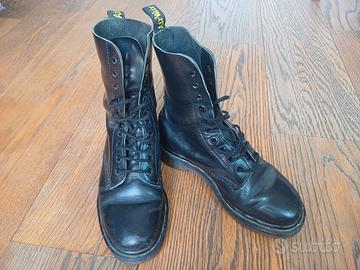 Dr. Martens