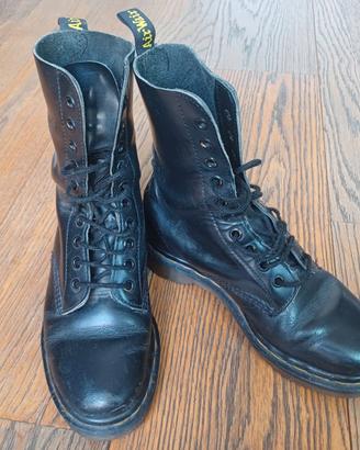 Dr. Martens