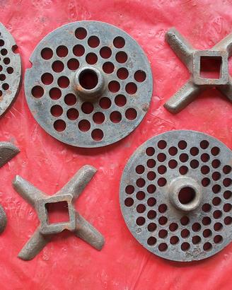 Lame e setacci per vecchi tritacarne