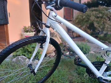  bicicletta B'twin donna
