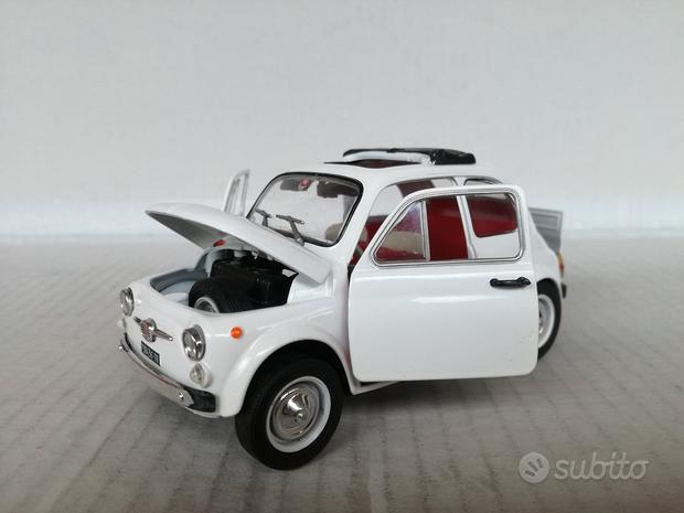 Modello auto fiat 500 bianca vista e piaciuta