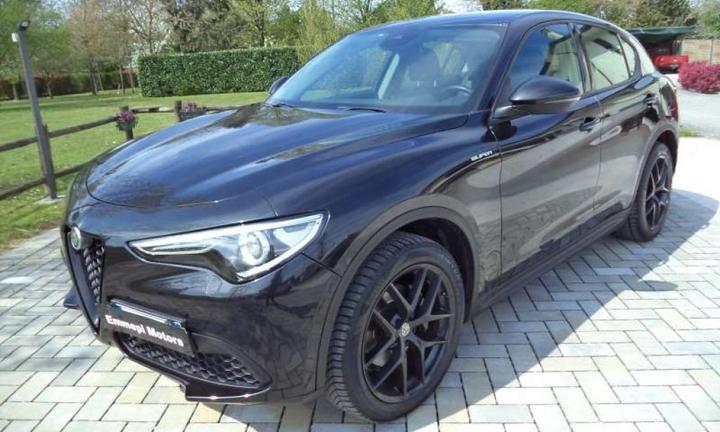 ALFA ROMEO Stelvio 2.0 Turbo 200 CV AT8 Q4 SUPER