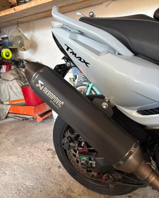 Akrapovic tmax