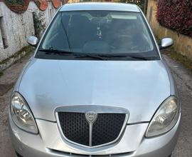 Lancia ypsilon 2009