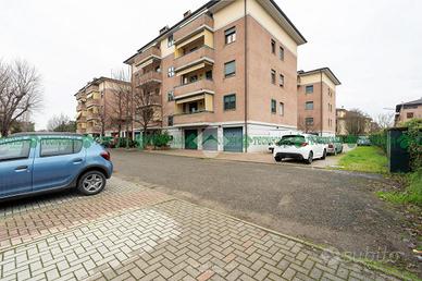 3 LOCALI A CASTELFRANCO EMILIA