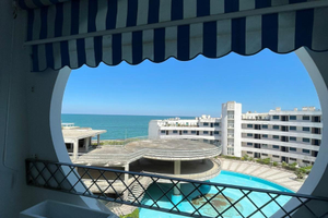 Fronte mare e con piscina a Porto Recanati