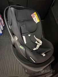 Cybex Cloud G i-Size + Base G Isofix Black