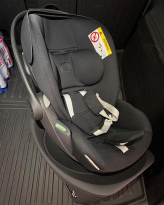 Cybex Cloud G i-Size + Base G Isofix Black