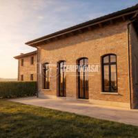 Villa unifamiliare pari al nuovo con ampio giardin