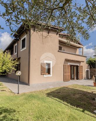 CASA SEMINDIPENDENTE A MONTEROSI