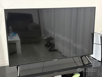 TV SAMSUNG UE49NU7170UXZT FUNZIONANTE MA TRE BARRE