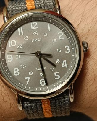 Orologio militare grigio al quarzo timex Weekender
