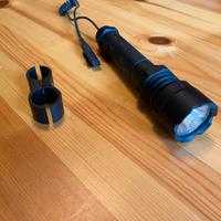 Torcia tattica UTG DEFENDER LT EL338