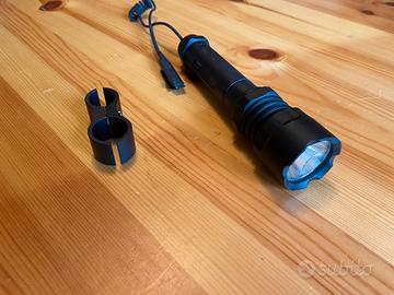 Torcia tattica UTG DEFENDER LT EL338