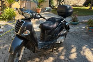 Kymco People 250