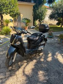 Kymco People 250