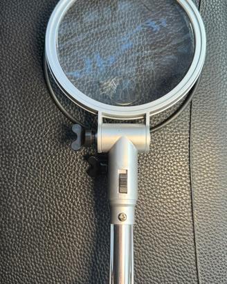 Lente di Ingrandimento con Luce LED – Nuova