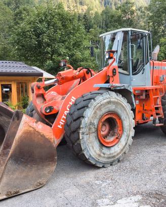 Hitachi LX 290