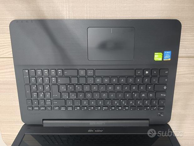 Asus f554l core i3 6 GB di RAM Windows 10 NQ6852