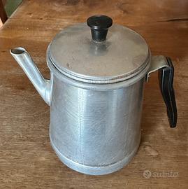 Caffettiera, teiera, in latta manico in bakelite
