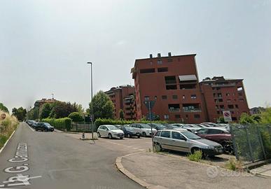 Via G.Camuzzoni-Trilocale
