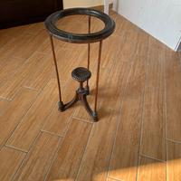 Supporto antico in legno e metallo – 900