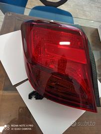 Gruppo ottico post. Toyota Yaris anno 2017 nuovo