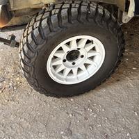 Gomme tacchettate tassellate 235/75/15