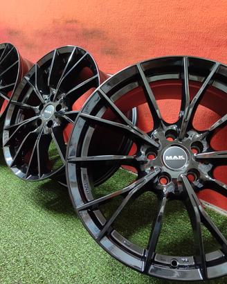 Cerchi Mercedes A B C CLA TPMS Gomme 225 40 19