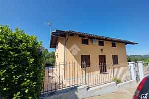 CASA INDIPENDENTE A CORTANDONE