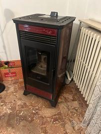 Stufa idropellet Ravelli rv 110 in ceramica