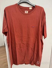 T-shirt Levis