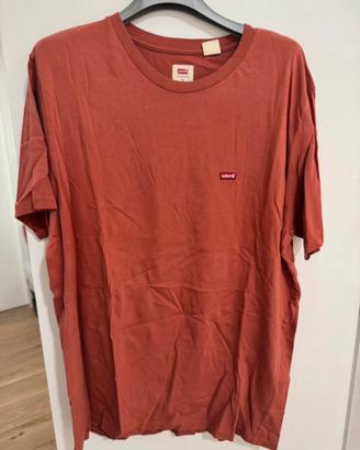 T-shirt Levis
