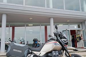 Moto Guzzi V85 TT TRAVEL EDITION